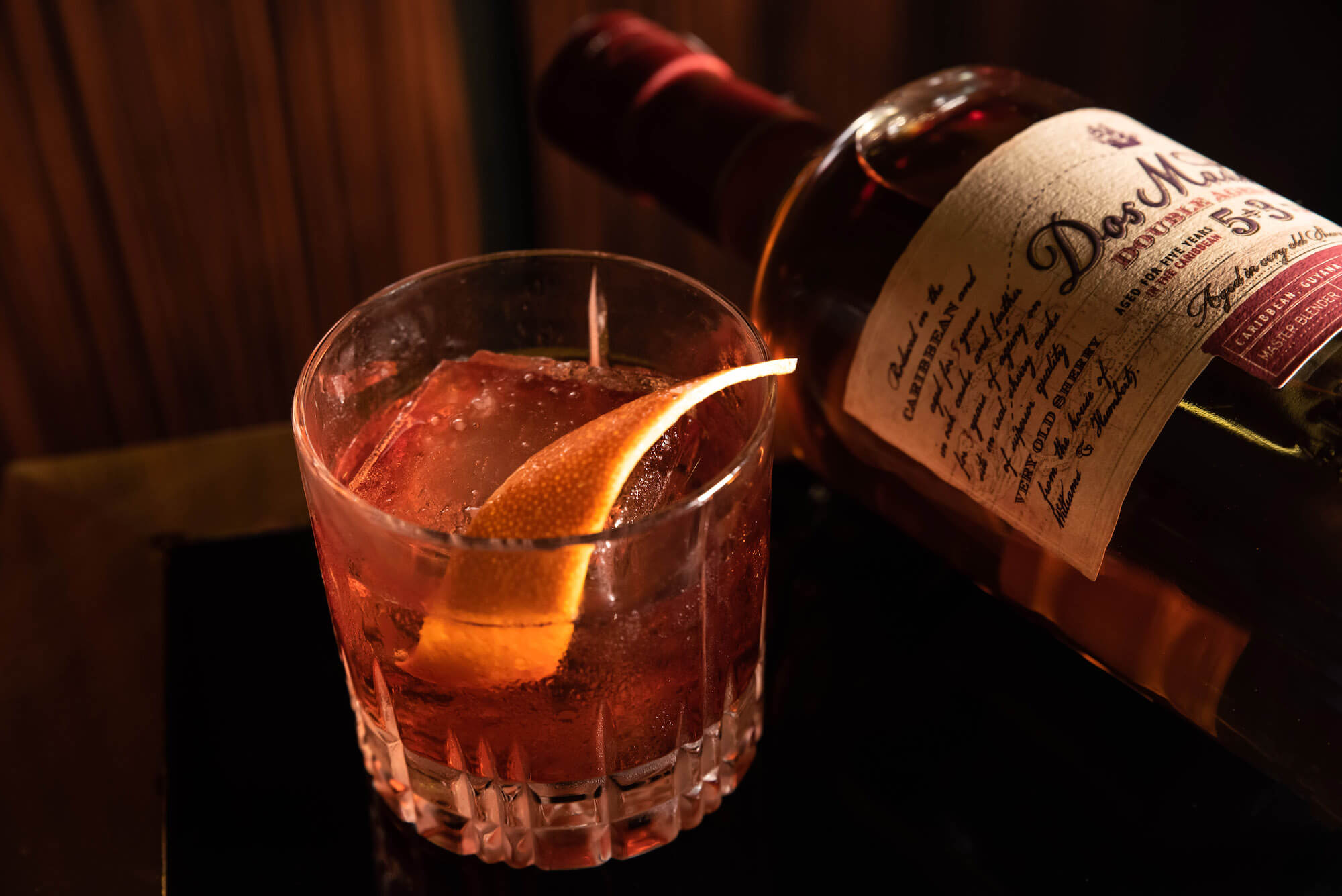 Dos-Maderas-rum-Cocktail-East India Negroni - HERO - 8